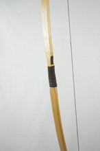 Load image into Gallery viewer, Classic Traditional Longbow