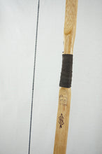 Load image into Gallery viewer, Classic Traditional Longbow